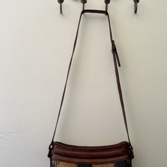 Crossbody Vintage Rattan Straw Leather purse, used condition but vintage look. - Picture 2 of 8